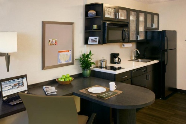Candlewood Suites Sayre image 11