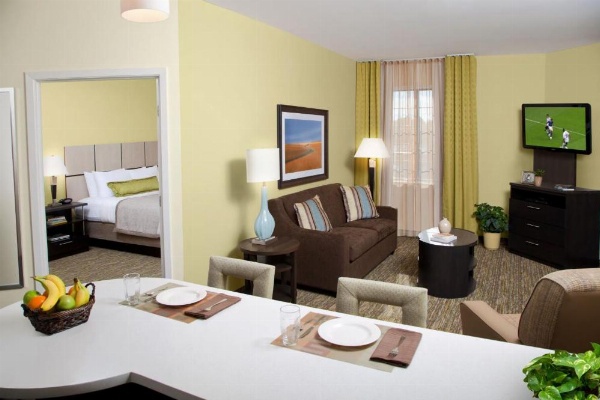 Candlewood Suites Sayre image 20