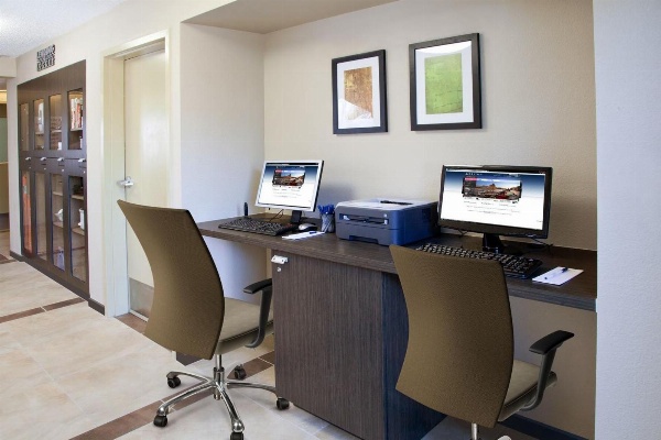 Candlewood Suites Sayre image 7