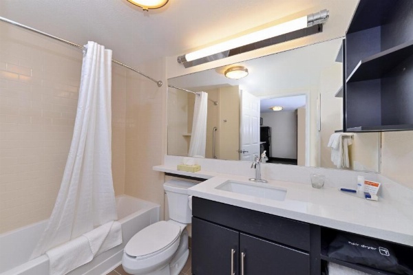 Candlewood Suites Sayre image 8